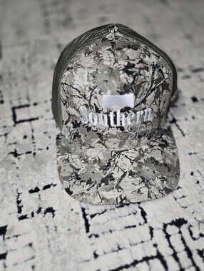 Southern String Camouflage Trucker Hat - Olive Green